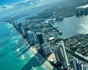 South Beach Miami Aerial Tour : Beaches, Mansions and Skyline