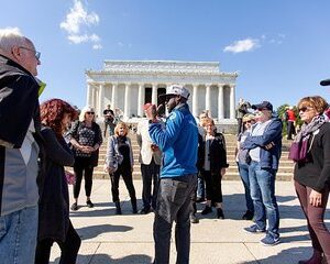 Washington DC Memorials and Monuments Day Tour With 10+ Stops