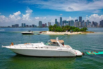 5 Stars Yacht Party & Tour for 13 people