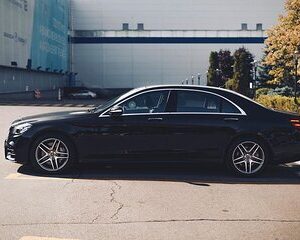 Departure Private Transfer: Dallas to Dallas Airport DFW in Business Car