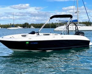 Miami Private Boat Rental Drive Yourself and Easy Parking