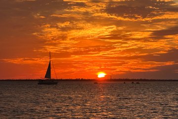 Sunset Tiki Boat Tours in Fort Myers Beach